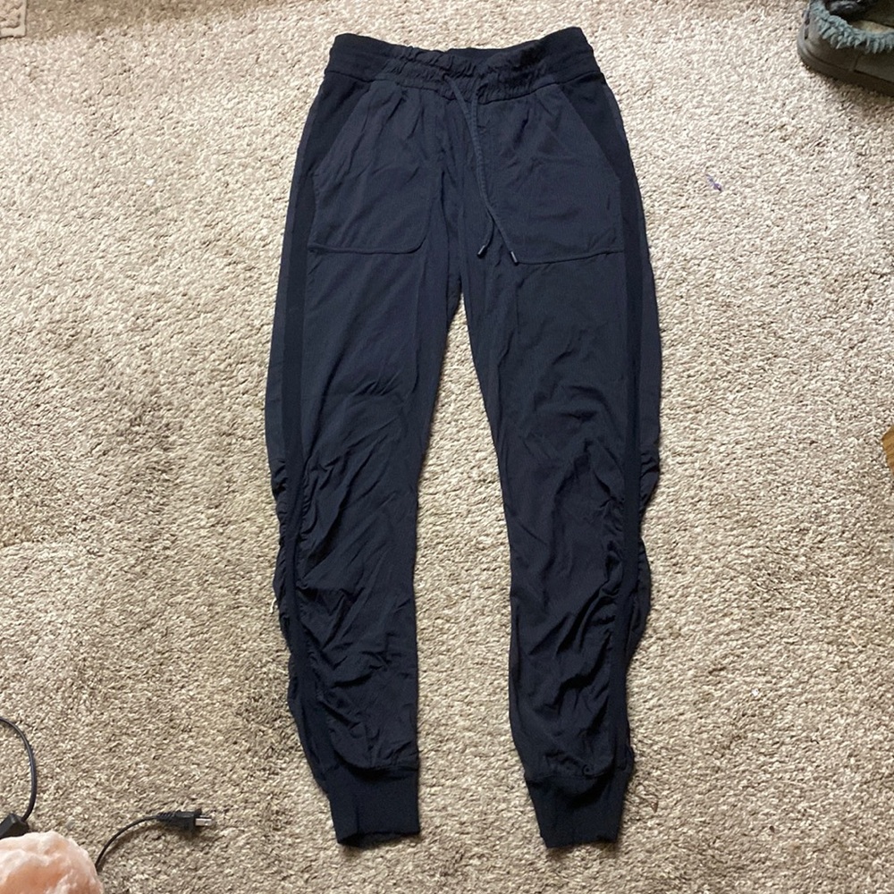 Lululemon dance studio jogger